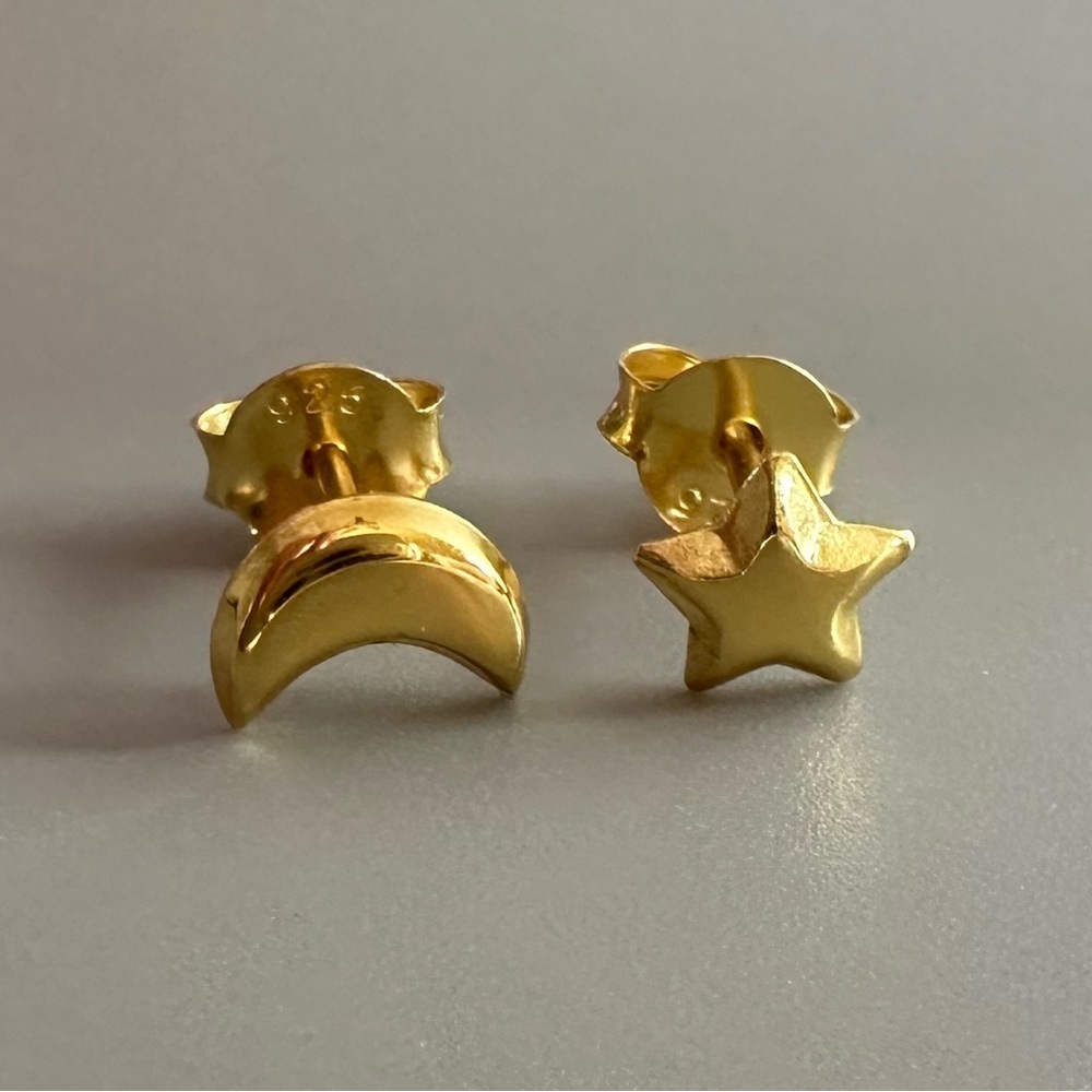 14K Gold Vermeil Celestial Mismatched Star & Moon Stud Earrings - Picture 10 of 11